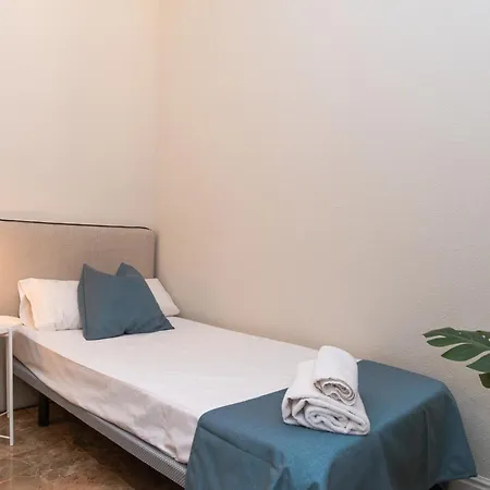 Hotel Vtz The Orus Factory - Parking Muy Economico Saragozza