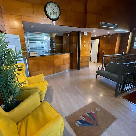 Vtz The Orus Factory - Parking Muy Economico Hotel Saragozza