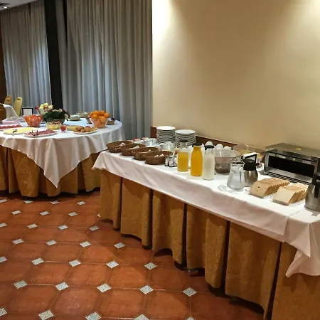 Vtz The Orus Factory - Parking Muy Economico Hotel