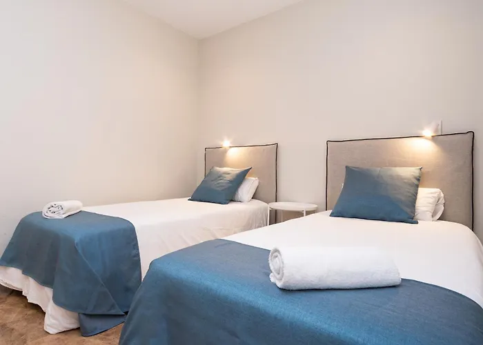 Vtz The Orus Factory - Parking Muy Economico Hotel