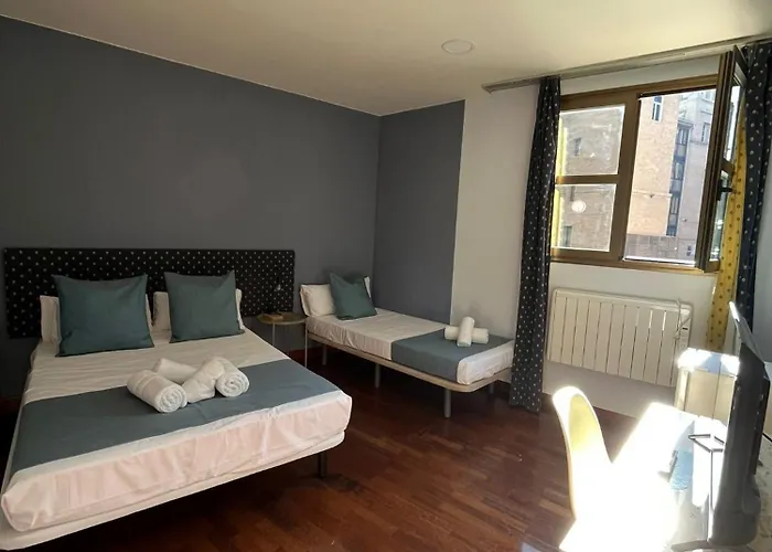 Vtz The Orus Factory - Parking Muy Economico Hotel Saragozza