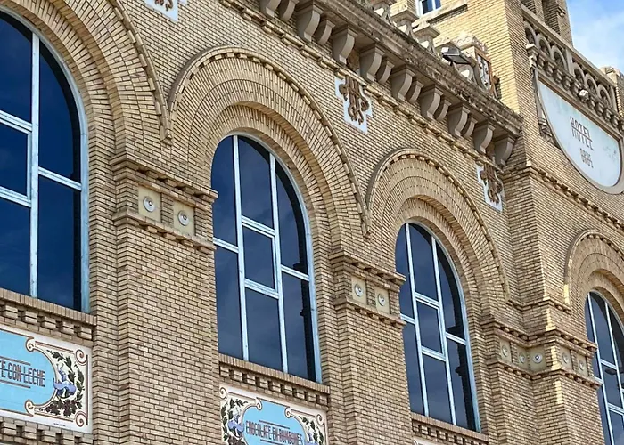 Vtz The Orus Factory - Parking Muy Economico Hotel Saragossa