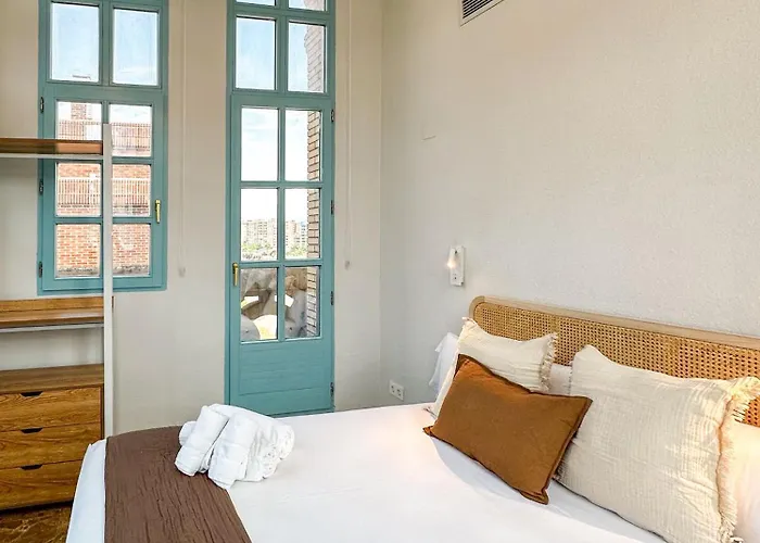 Vtz The Orus Factory - Parking Muy Economico