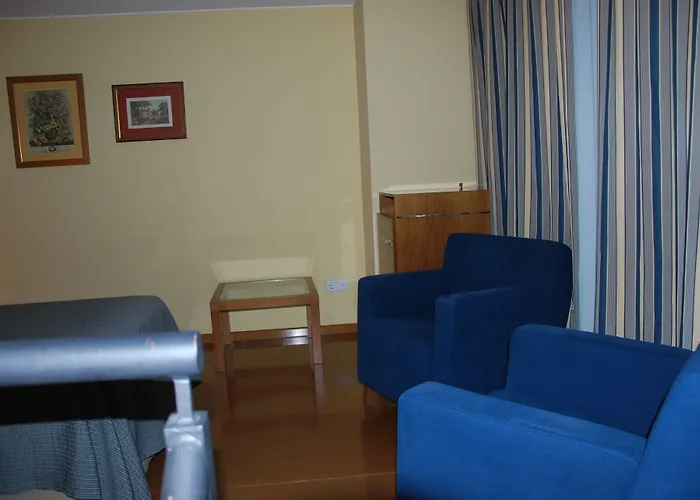 Hotel Vtz The Orus Factory - Parking Muy Economico Saragossa