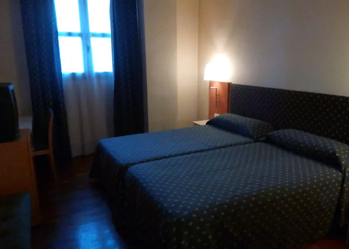 Hotel Vtz The Orus Factory - Parking Muy Economico