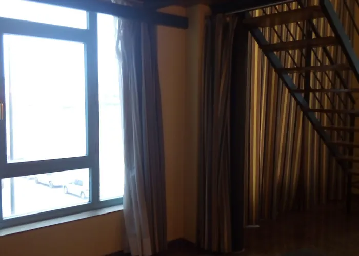 Vtz The Orus Factory - Parking Muy Economico Hotel