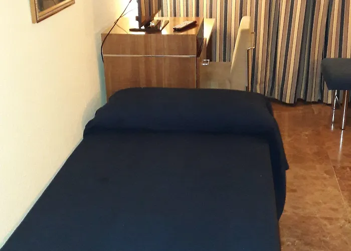 Hotel Vtz The Orus Factory - Parking Muy Economico 2*