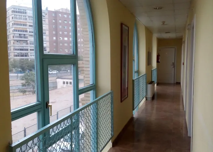 Hotel Vtz The Orus Factory - Parking Muy Economico